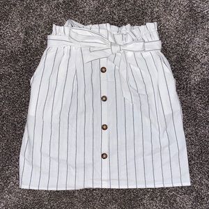 Striped black and white skirt with tie belt and buttons